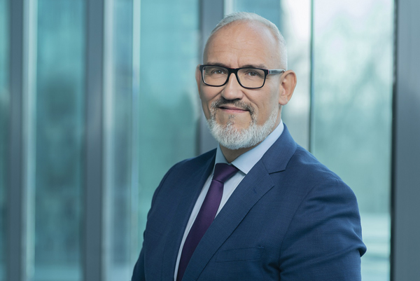 – Pozyskane środki przeznaczymy na finansowanie obecnych iprzyszłych projektów deweloperskich – mówi Zbigniew Gościcki, prezes spółki Unidevelopment. – Pozyskane środki przeznaczymy na finansowanie obecnych iprzyszłych projektów deweloperskich – mówi Zbigniew Gościcki, prezes spółki Unidevelopment.