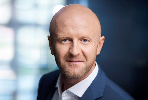 Naszym celem jest dalszy zrównoważony rozwój oraz utrzymanie silnej pozycji w branży nieruchomościowej w Polsce – podkreśla Nikodem Iskra, prezes Grupy Murapol. Naszym celem jest dalszy zrównoważony rozwój oraz utrzymanie silnej pozycji w branży nieruchomościowej w Polsce – podkreśla Nikodem Iskra, prezes Grupy Murapol.