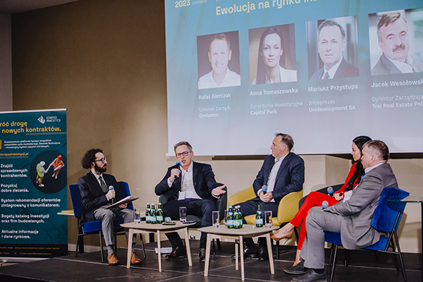 W drugim bloku Forum Ekspertów 2023 „Ewolucja na rynku inwestycji” rozmowa toczyła się wokół przyszłości rynku nieruchomości. W drugim bloku Forum Ekspertów 2023 „Ewolucja na rynku inwestycji” rozmowa toczyła się wokół przyszłości rynku nieruchomości.