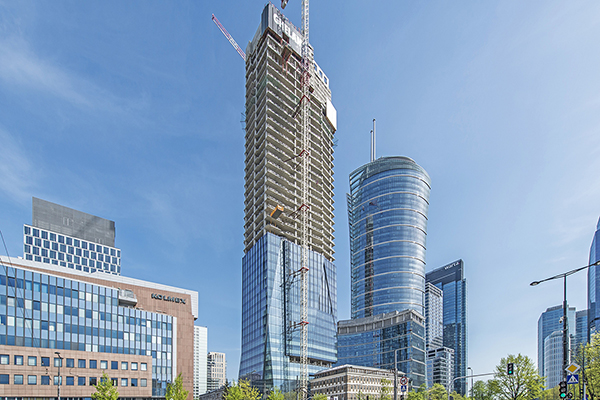 Wieżowiec The Bridge ma już 174 metrów wysokości. Wieżowiec The Bridge ma już 174 metrów wysokości.