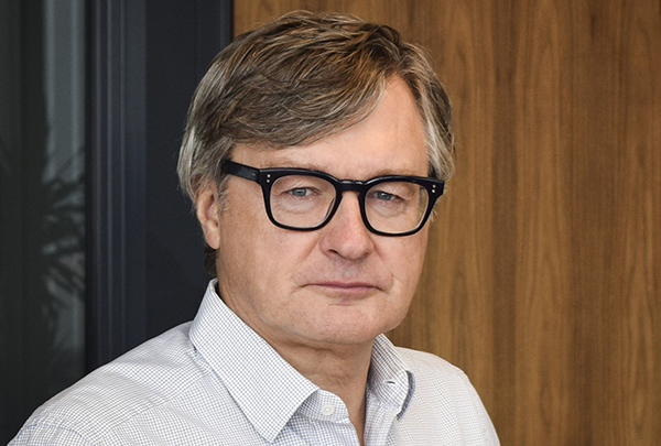 – Jesteśmy w dołku inwestycyjnym, ale pozostajemy optymistami. Jesteśmy aktywni w segmentach, które są bardzo rozwojowe – mówi Dariusz Grzeszczak, prezes Erbudu. – Jesteśmy w dołku inwestycyjnym, ale pozostajemy optymistami. Jesteśmy aktywni w segmentach, które są bardzo rozwojowe – mówi Dariusz Grzeszczak, prezes Erbudu.