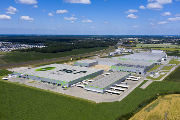 Za realizację wszystkich obiektów magazynowych w ramach projektu MLP Poznań West odpowiedzialna była spółka W.P.I.P. Za realizację wszystkich obiektów magazynowych w ramach projektu MLP Poznań West odpowiedzialna była spółka W.P.I.P.