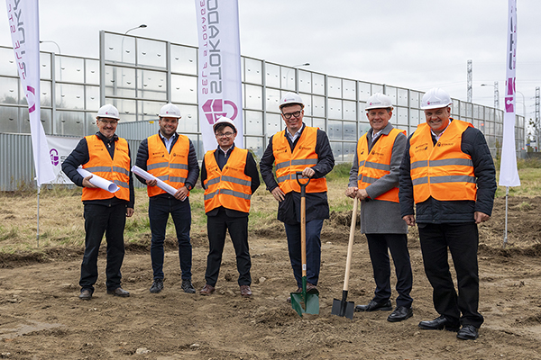 W ciągu najbliższych pięciu lat sieć obiektów Stokadoma być obecna w Warszawie, Krakowie, we Wrocławiu i w Trójmieście. W ciągu najbliższych pięciu lat sieć obiektów Stokadoma być obecna w Warszawie, Krakowie, we Wrocławiu i w Trójmieście.